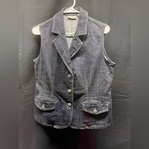 EUC Chico's Platinum Dark Denim Vest Sz 1 (9ap)